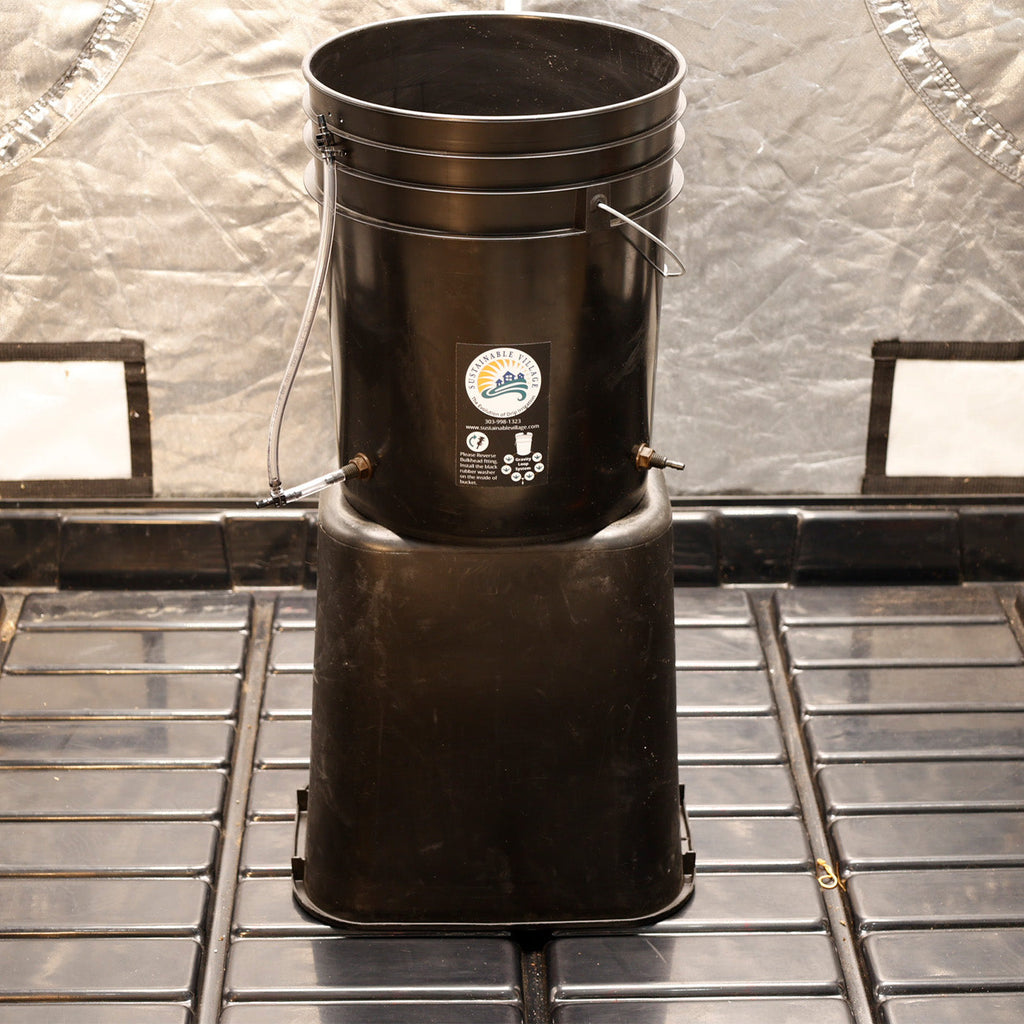 Blumat 5-Gallon Deluxe Reservoir with Water-Level Indicator