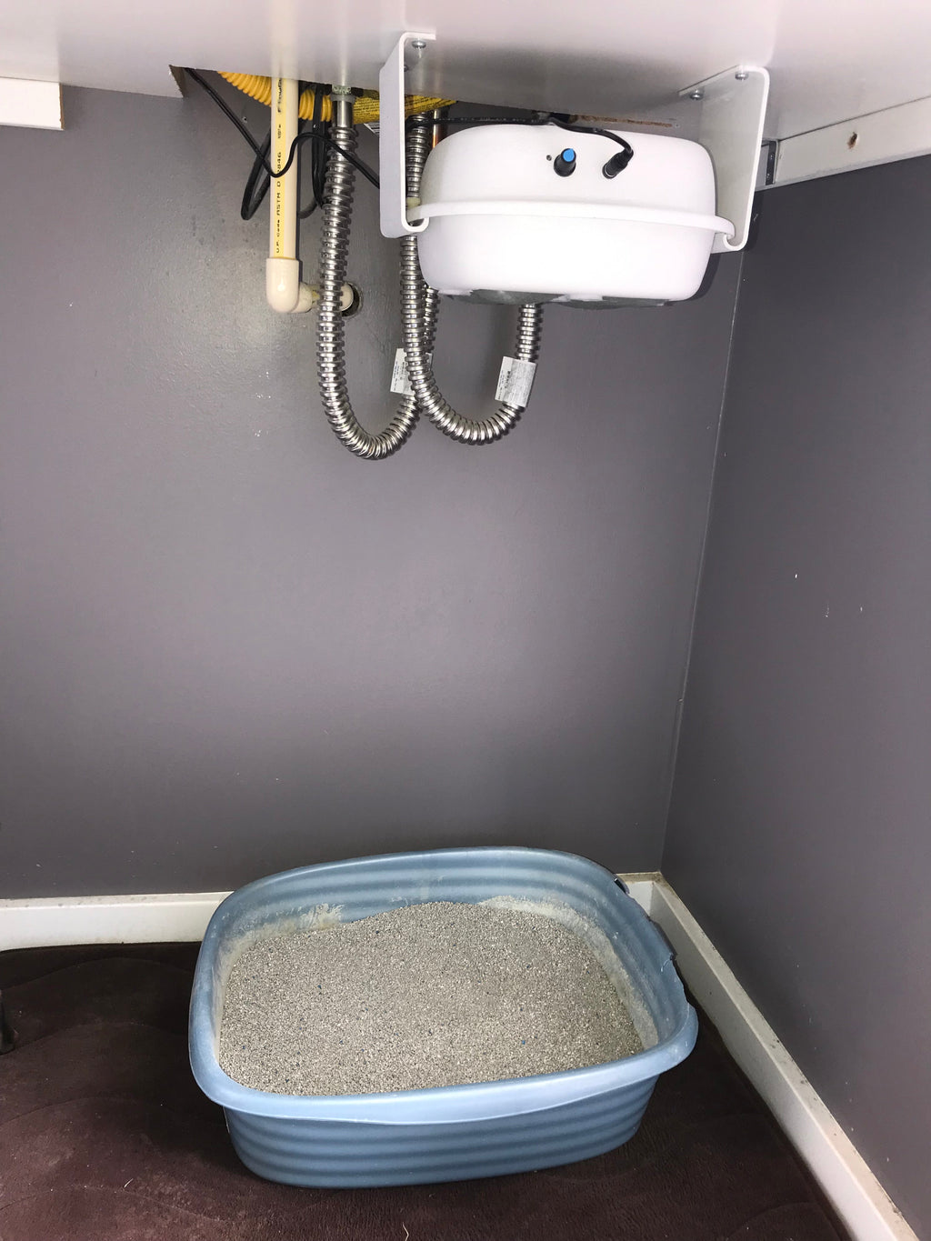 Purrified Air Overhead Mounting Bracket