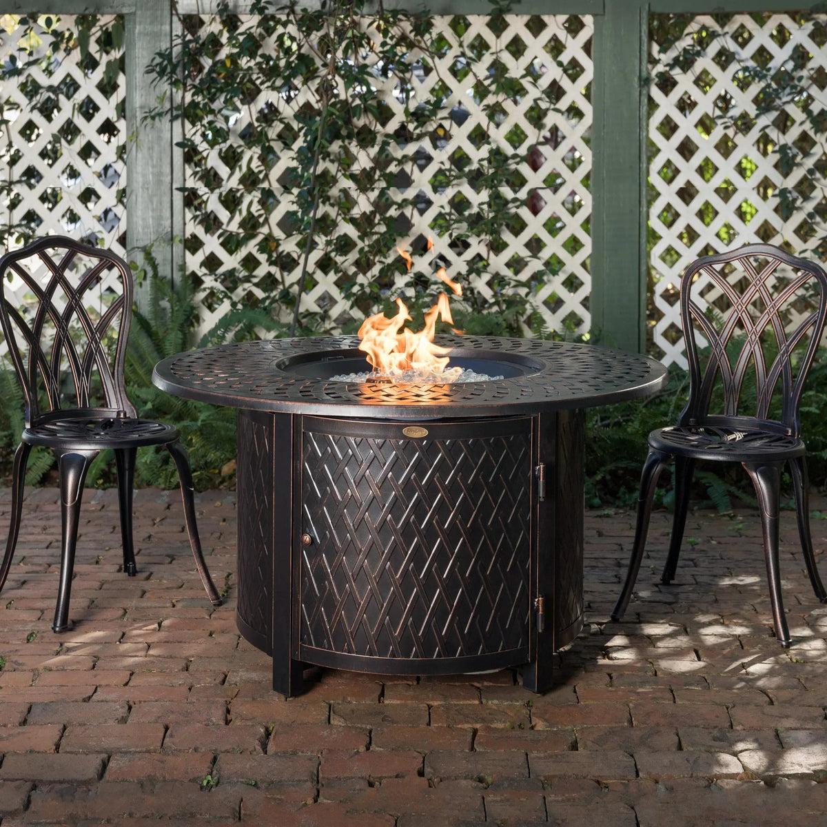 Fire Sense Verona 44" Round Woven Aluminum Convertible Gas Fire Pit Table